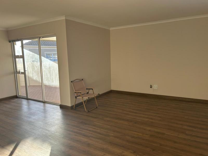 To Let 3 Bedroom Property for Rent in Eikenbosch Western Cape